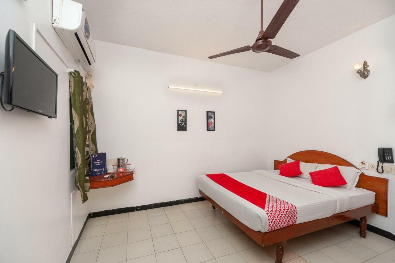 Oyo 19906 Hotel Bliss Inn ปอนดิเชอรี ภายนอก รูปภาพ